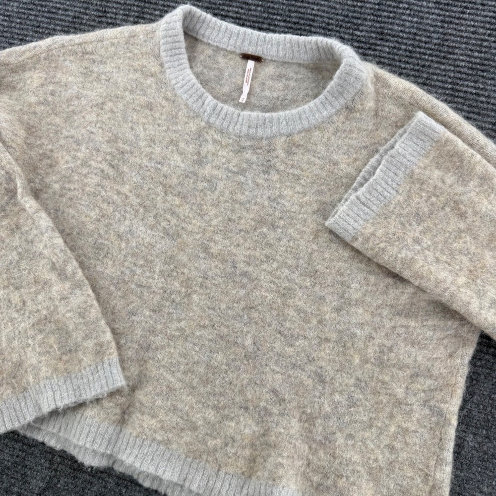 Free People Womens M Tan Gray Alpaca Wool Blend Cropped Sweater Knit
